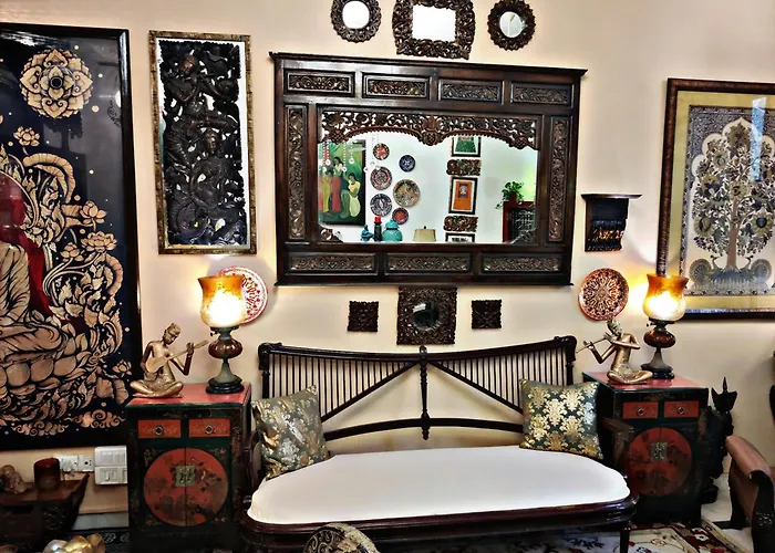 On The House - Bed And Breakfast New Delhi